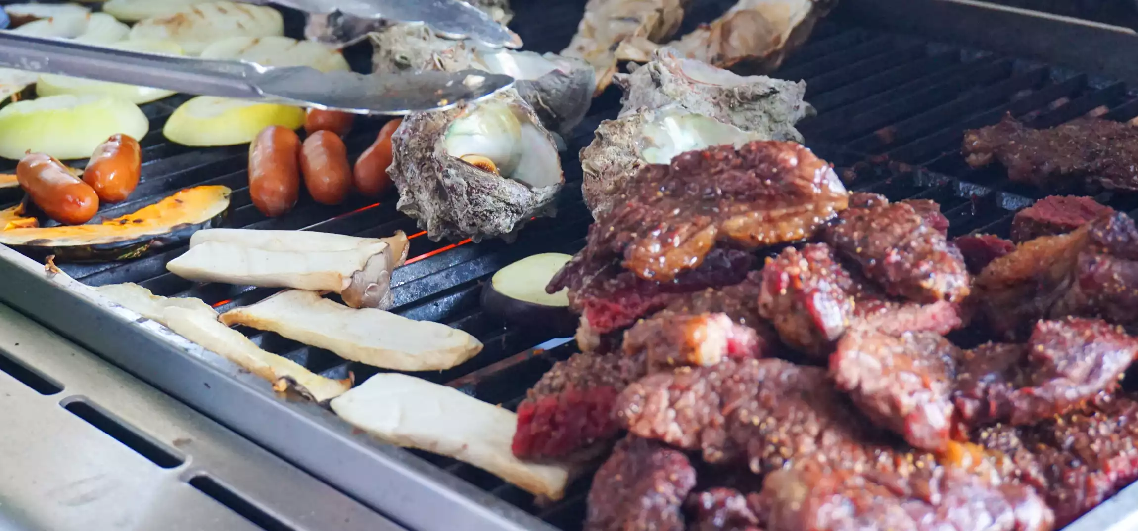 ボリューミーなステーキ肉が自慢のバーベキュー