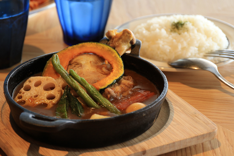 野菜たっぷりスープカレー