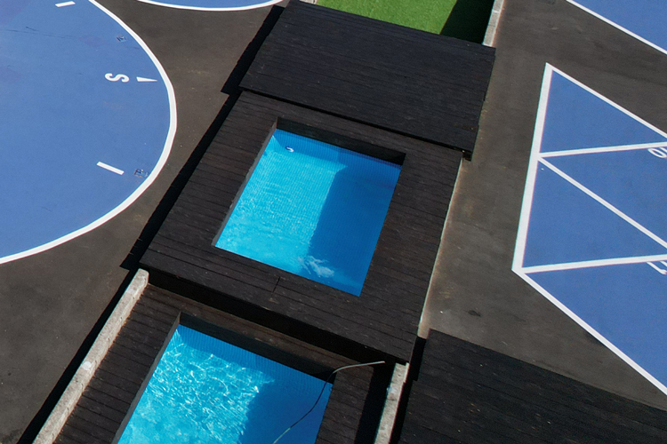 PARK HULLの子供用プール