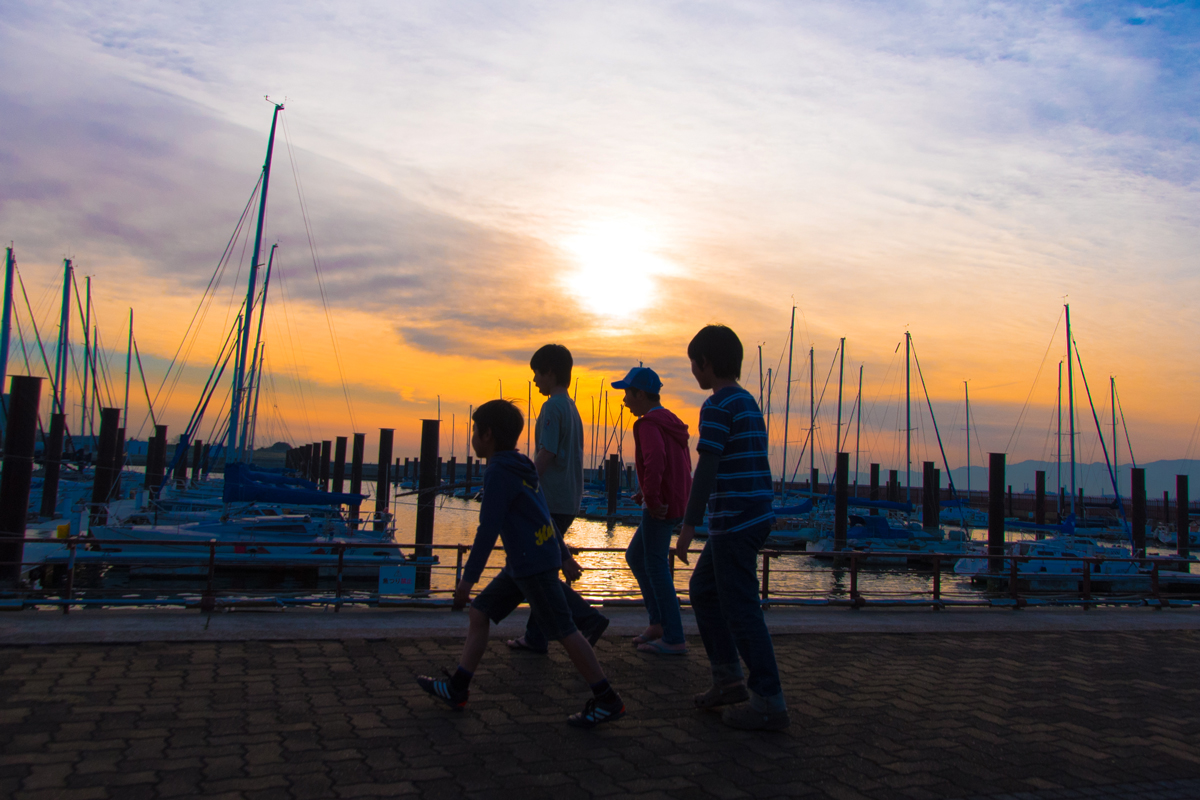 マリーナと夕日