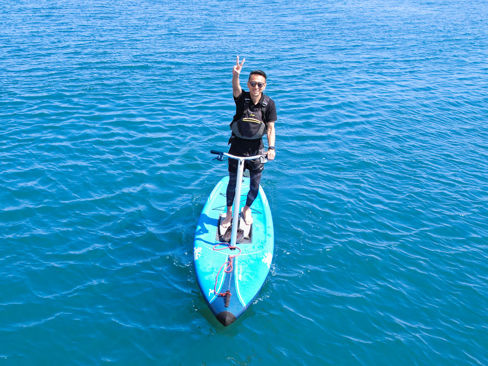 1人乗り足漕ぎSUP